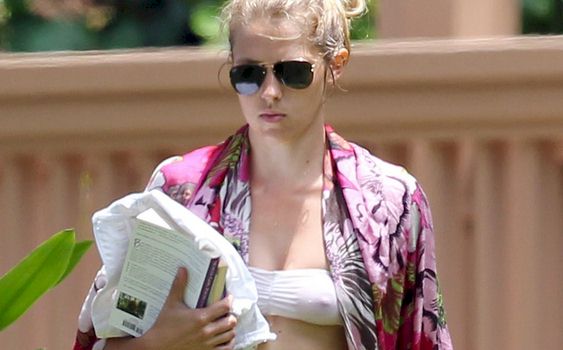 teresa palmer nipple