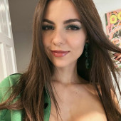 crystal blankenship share victoria justice naked leaked photos